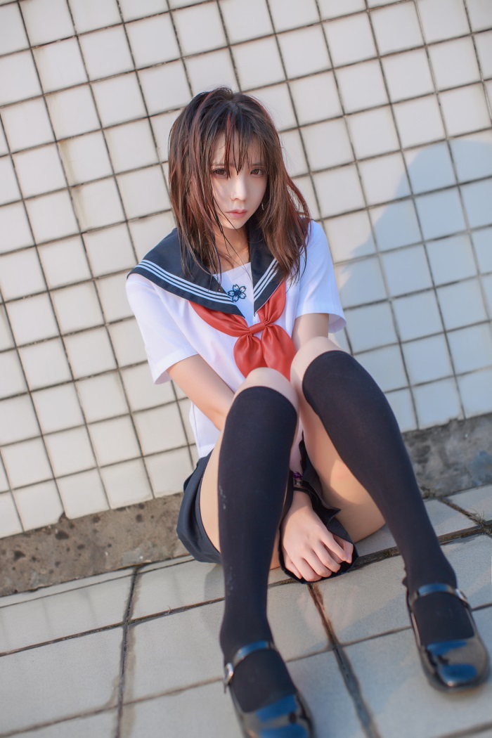 网红Coser@疯猫ss – 同桌的水手服 [41P/464MB] 网红写真-第1张