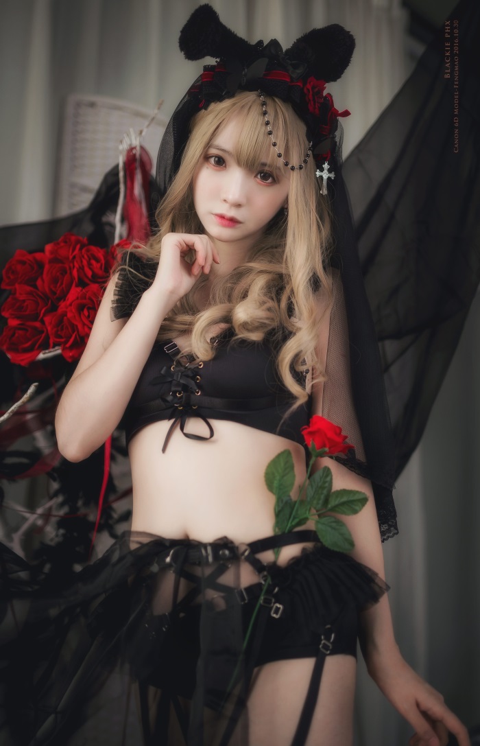 网红Coser@疯猫ss -黑色玫瑰 [20P/27MB] 网红写真-第1张