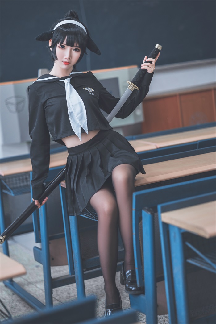 网红Coser@面饼仙儿 - 高雄仙儿 [34P/232MB] 网红写真-第2张