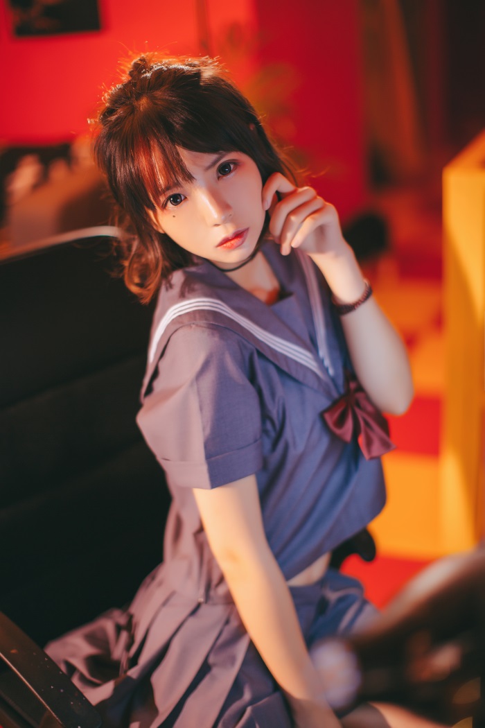 网红Coser@疯猫ss – 暗黑JK [16P/220MB] 网红写真-第3张