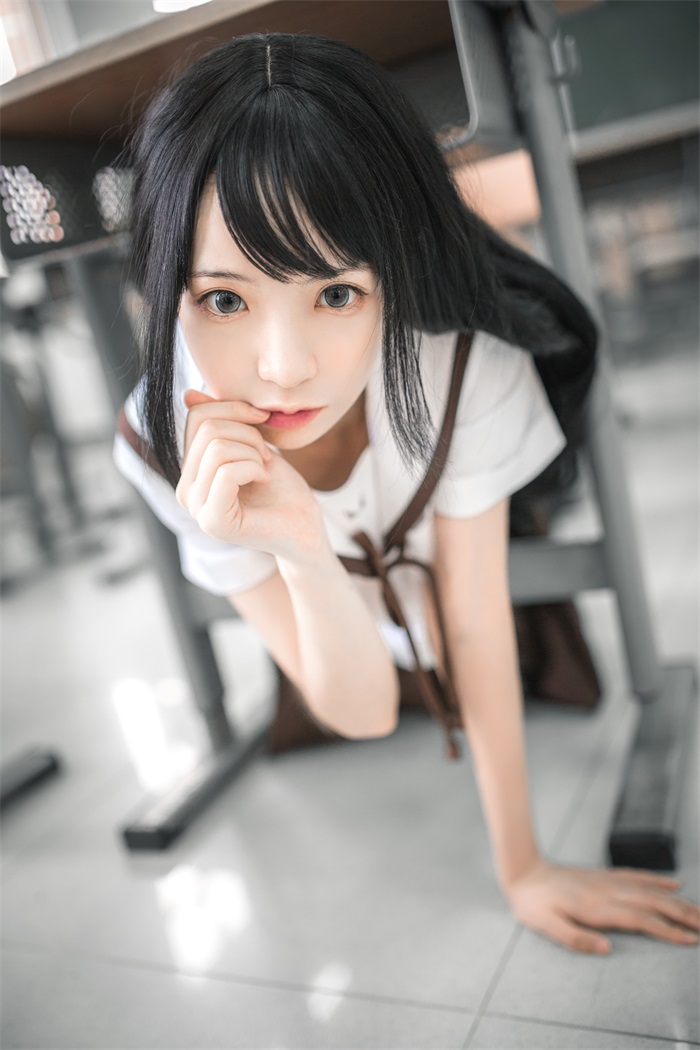 网红Coser@疯猫ss – 棕裙 [21P/172MB] 网红写真-第3张