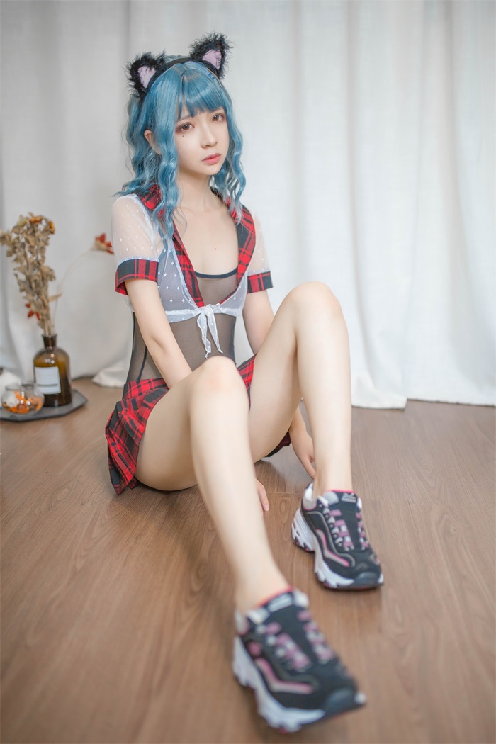 网红Coser@疯猫ss - 蓝发 [26P/122MB] 网红写真-第3张