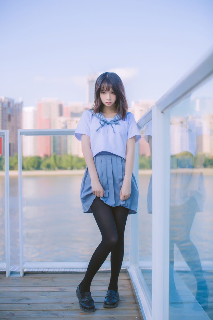 网红Coser@疯猫ss -海边 [15P/150MB] 网红写真-第1张