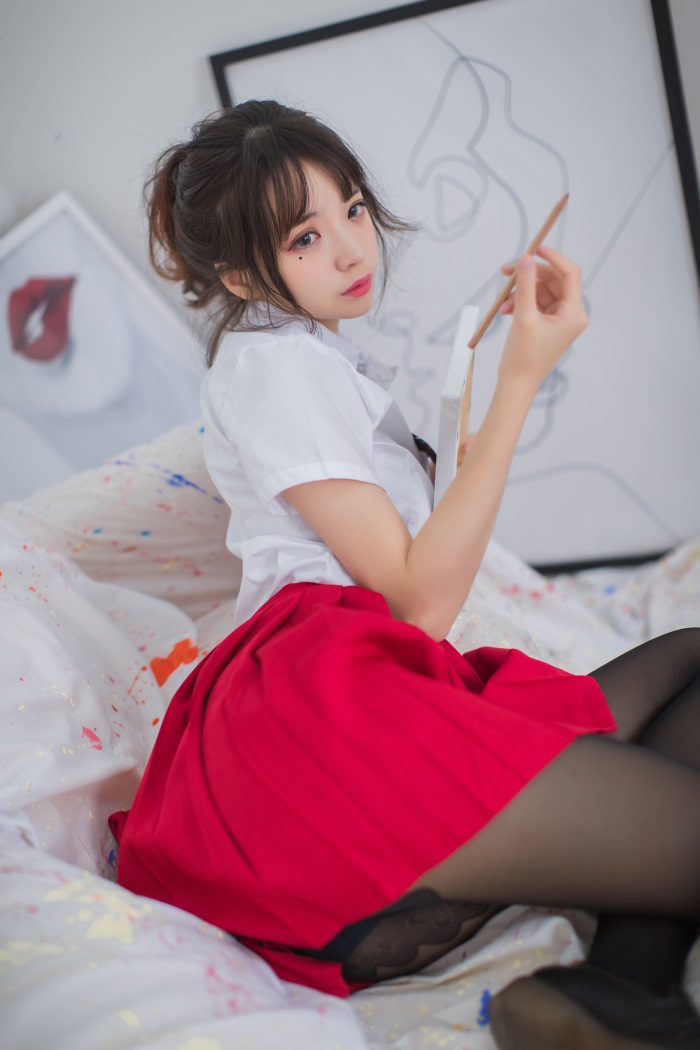 网红Coser@疯猫ss -画室JK [23P/172MB] 网红写真-第1张