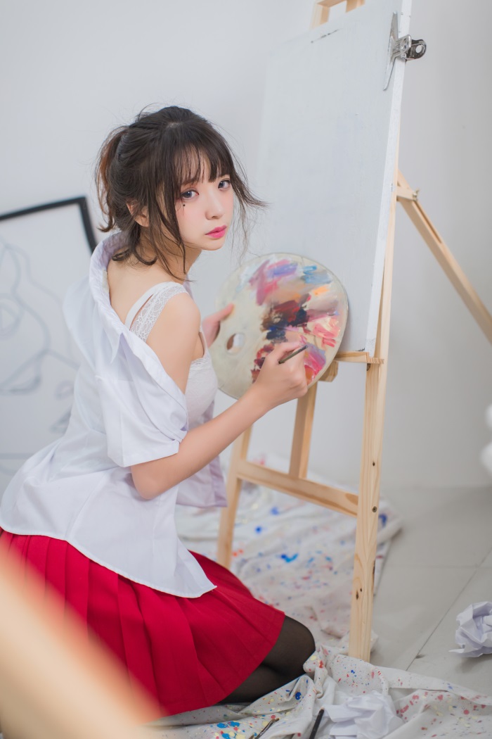 网红Coser@疯猫ss -画室JK [23P/172MB] 网红写真-第3张