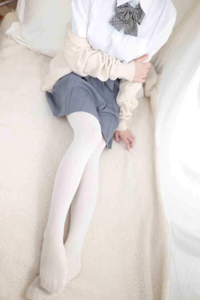 萝莉丝控-喵写真 Vol.017 美腿要配个丝袜 [86P/514MB] 其它写真-第3张