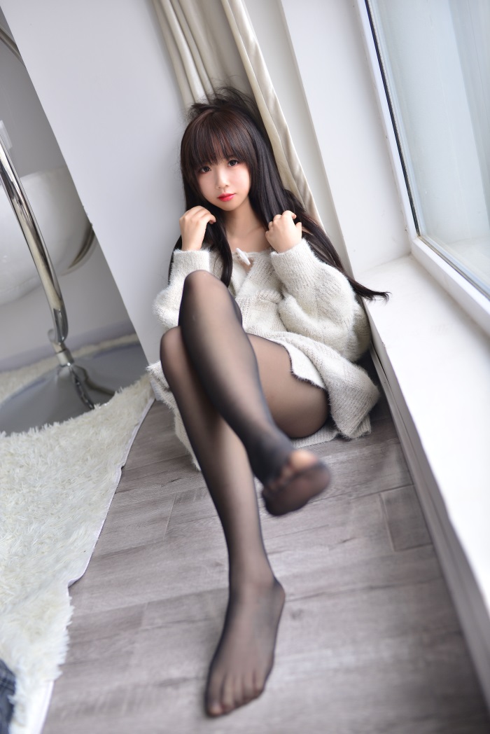 网红Cos小姐姐@雪琪 - 毛衣少女 [34P/53MB] 网红写真-第3张