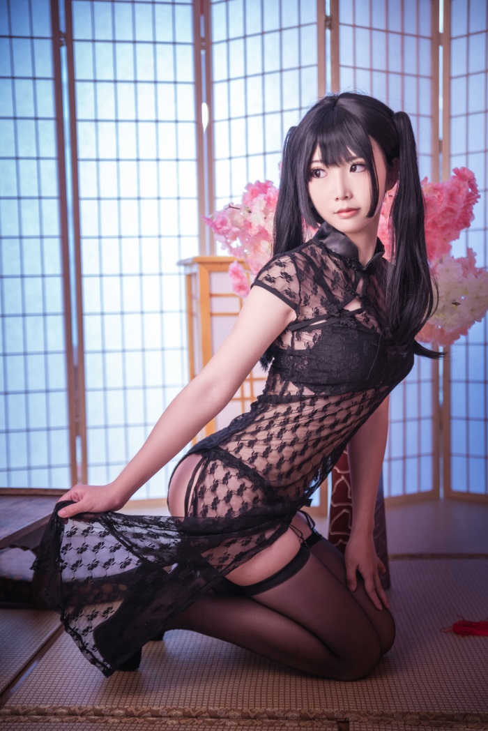 网红Coser@面饼仙儿 - 黑丝情趣旗袍 [21P/234MB] 网红写真-第1张