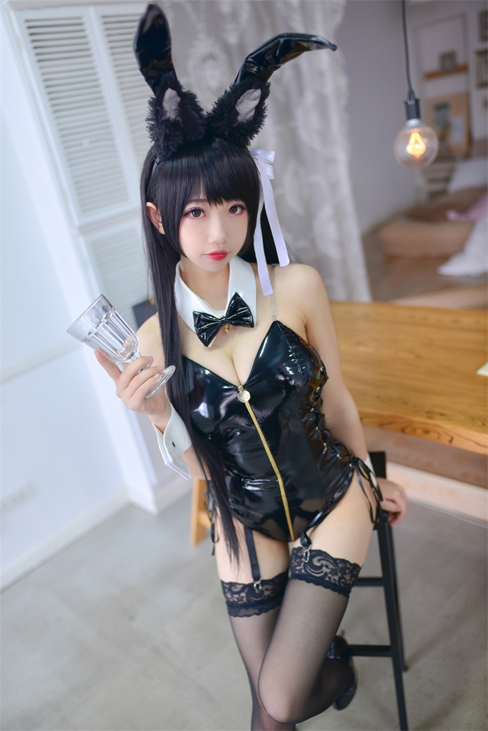 网红Coser@雪琪-爱宕兔女郎 [33P/577MB] 网红写真-第1张