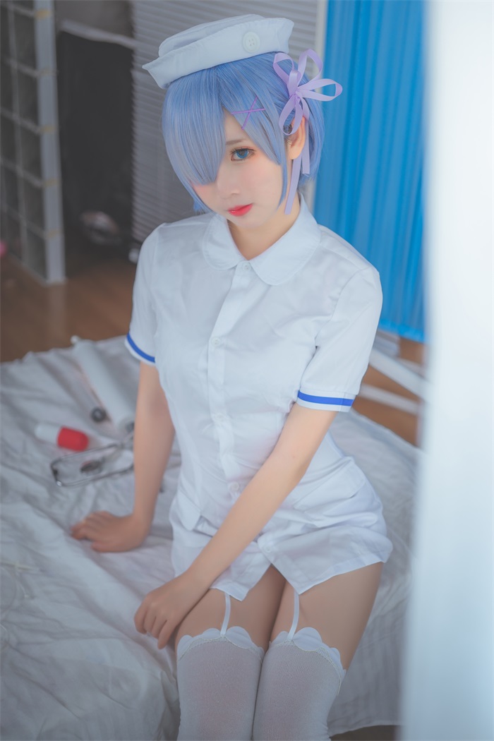 网红Coser@面饼仙儿 - 蕾姆 [18P/172MB] 网红写真-第2张