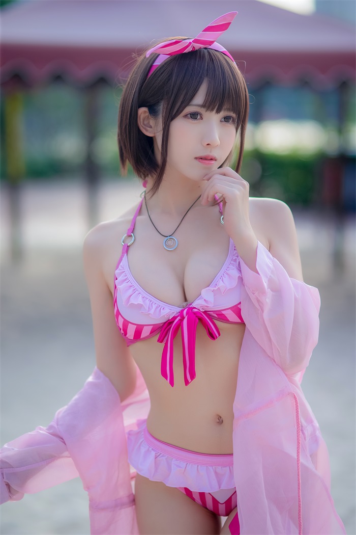 人气动漫Coser@鳗鱼霏儿 - 加藤惠 粉色泳装 [20P/166MB] 网红写真-第3张