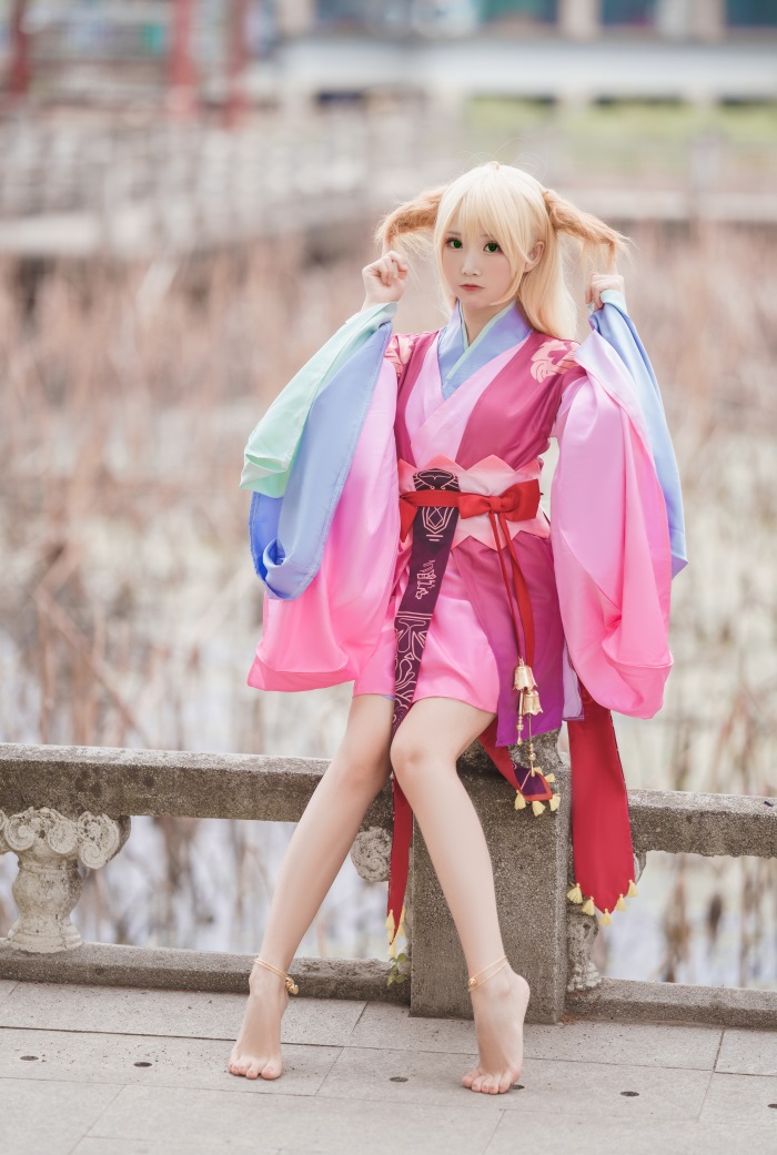 人气动漫Coser@面饼仙儿 - 涂山苏苏 [14P/176MB] 网红写真-第2张