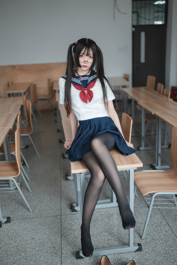 微博红人Coser@五更百鬼 JK制服 [43P/431MB] 网红写真-第1张