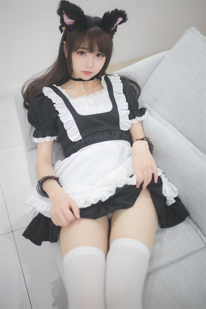 网红Coser@雪琪 - 雪琪女仆普通版 [30P/67.8MB] 网红写真-第2张