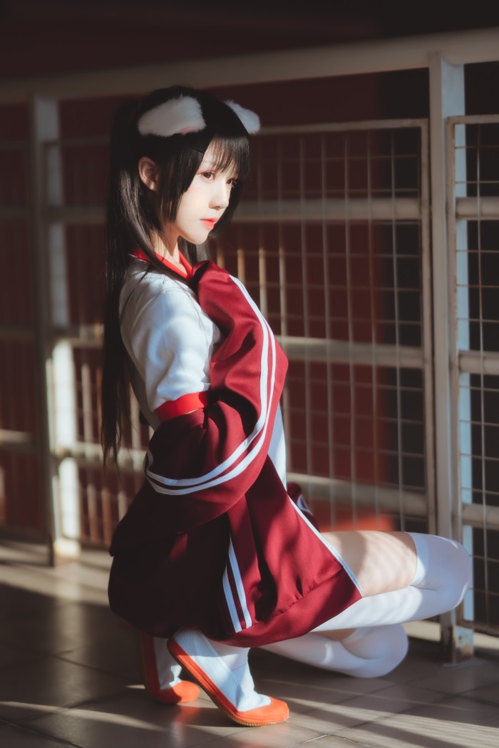 人气动漫Coser@桜桃喵 - 红色体操服 [44P/538MB] 网红写真-第1张