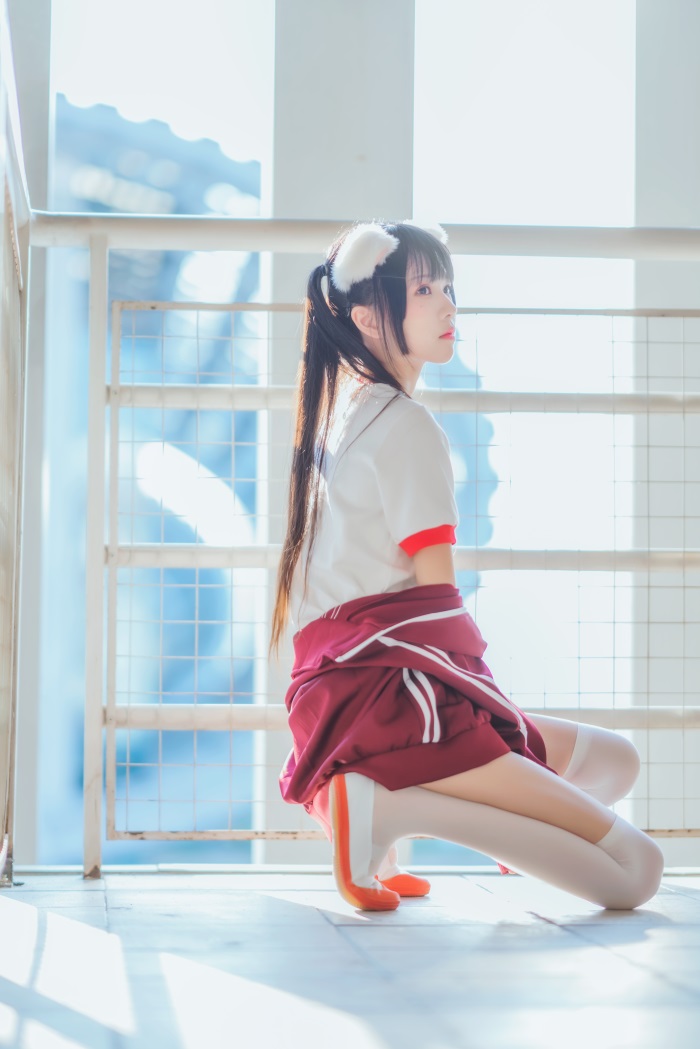 人气动漫Coser@桜桃喵 - 红色体操服 [44P/538MB] 网红写真-第2张