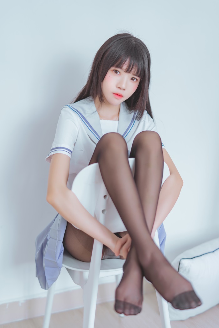 人气动漫Coser@桜桃喵 - 校服黑丝 [49P/793MB] 网红写真-第4张