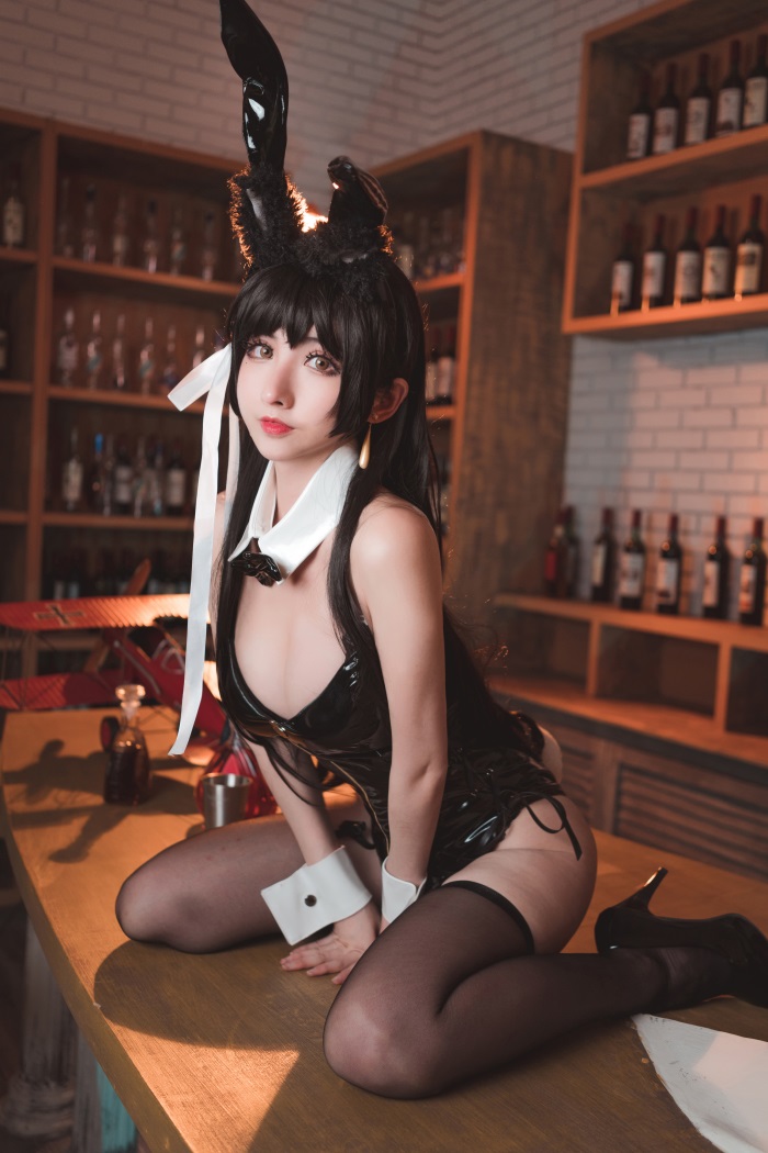 知名动漫Coser@rioko凉凉子 爱宕兔女郎 [33P/458MB] 网红写真-第4张