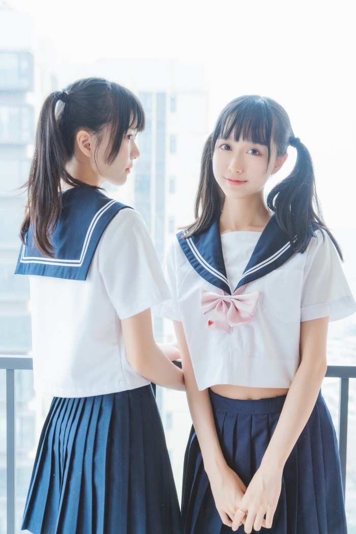 人气Coser@桜桃喵&木绵绵 - 她(制服×制服) [37P/718MB] 网红写真-第1张