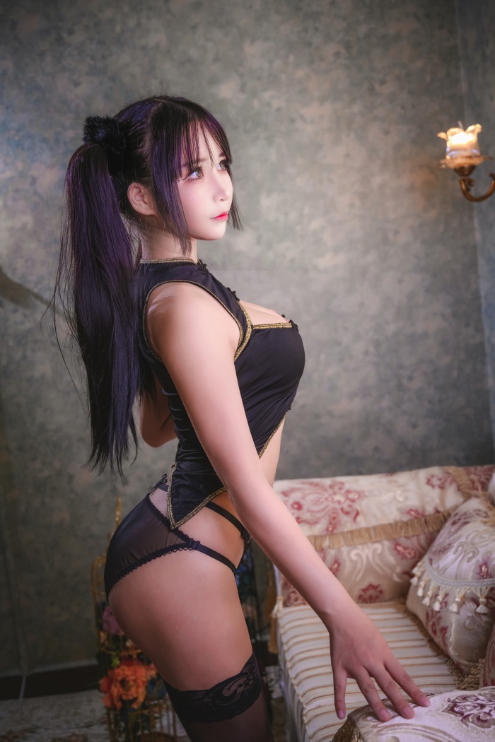 微博红人Coser@抱走莫子aa - 双马尾 [35P/701MB] 网红写真-第1张