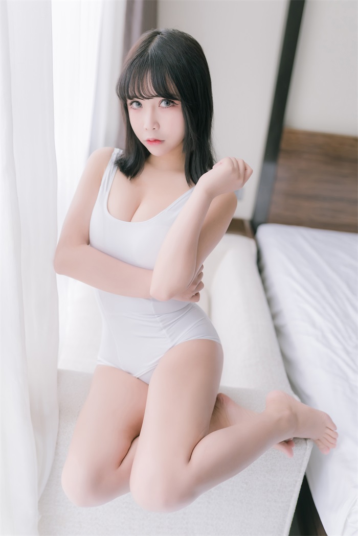 微博红人Coser@抱走莫子aa - 大姐姐 [41P/122MB] 网红写真-第3张