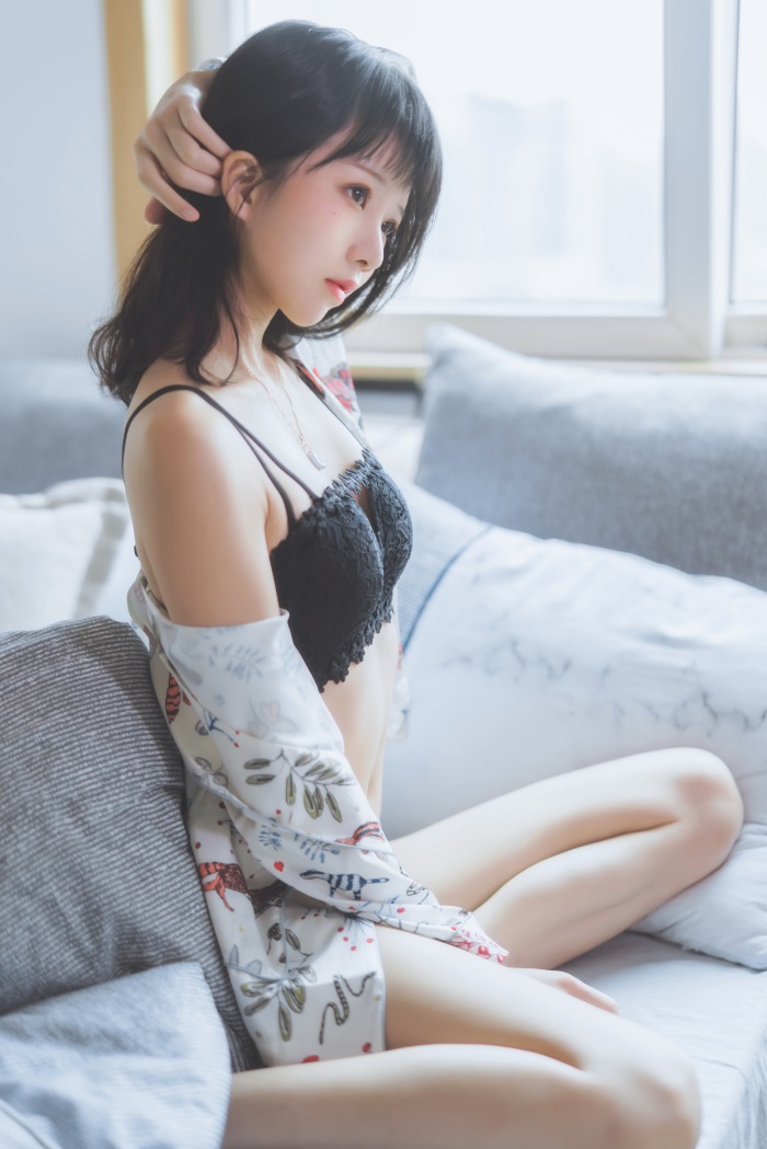 人气Coser@桜桃喵_倦 [32P/487MB] 网红写真-第1张