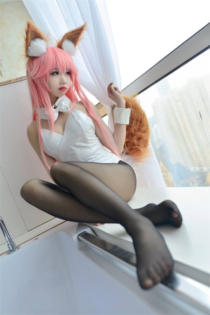 微博红人Coser@雪琪SAMA – 玉藻前兔女郎 [30P/286MB] 网红写真-第1张