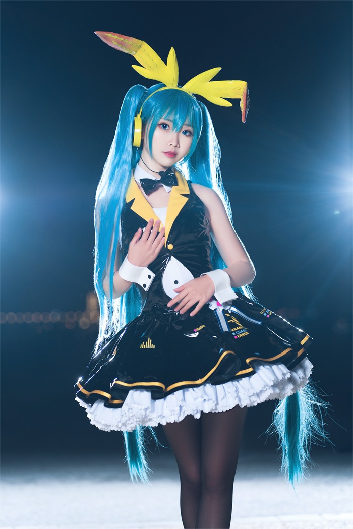 人气动漫Coser@面饼仙儿 – 初音Miku [19P/286MB] 网红写真-第3张