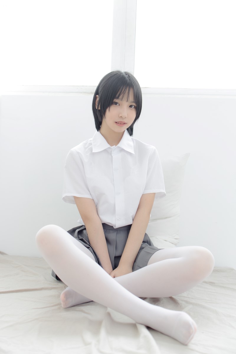 森萝财团写真 JKFUN-GG-03 希晨《JK制服》[96P/1V/2.54G] JKFUN-第1张