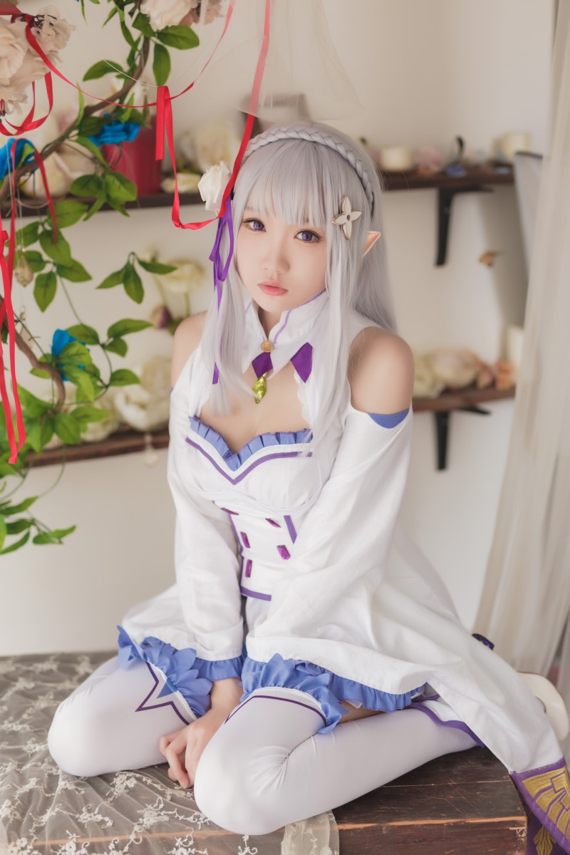 动漫Coser@瓜希酱 艾米莉亚 [16P/60MB] 网红写真-第3张