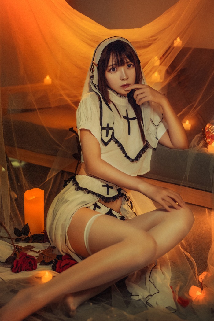 网红Coser@疯猫ss – 黄昏修女 [17P/142MB] 网红写真-第1张