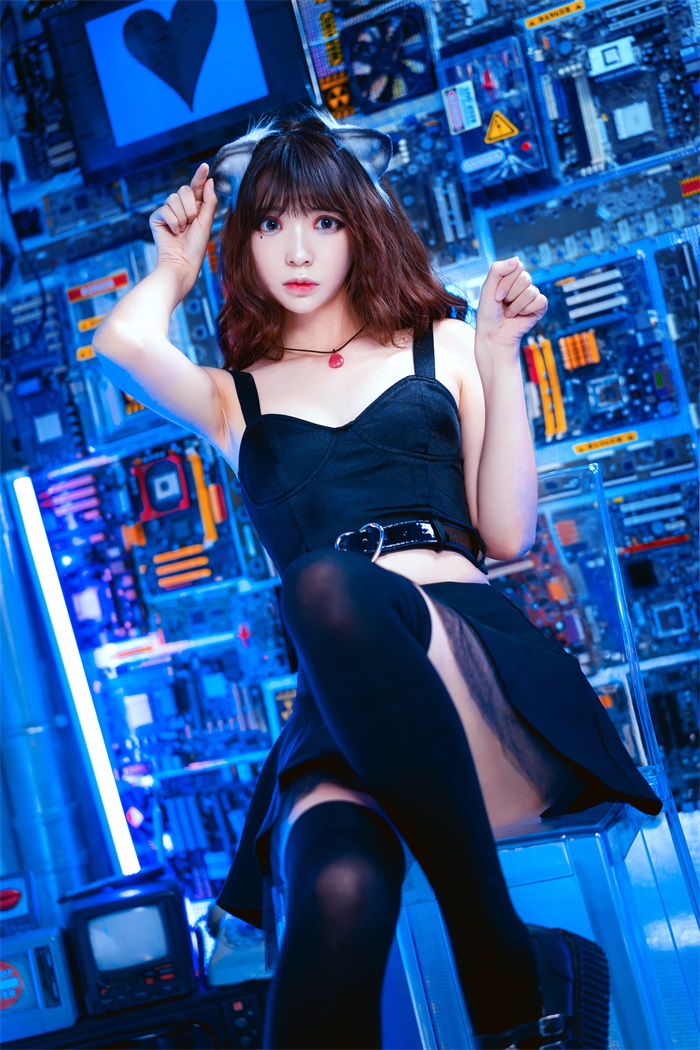 网红Coser@疯猫ss – 幻象蓝猫 [28P/254MB] 网红写真-第2张