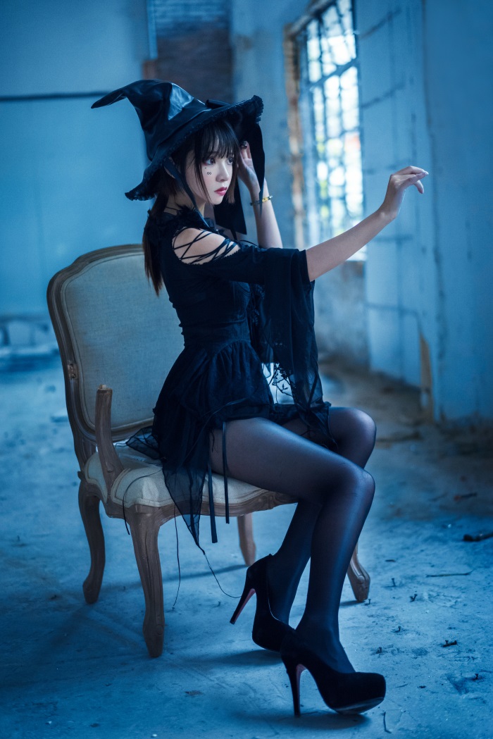 网红Coser@疯猫ss – 巫女 [27P/386MB] 网红写真-第3张