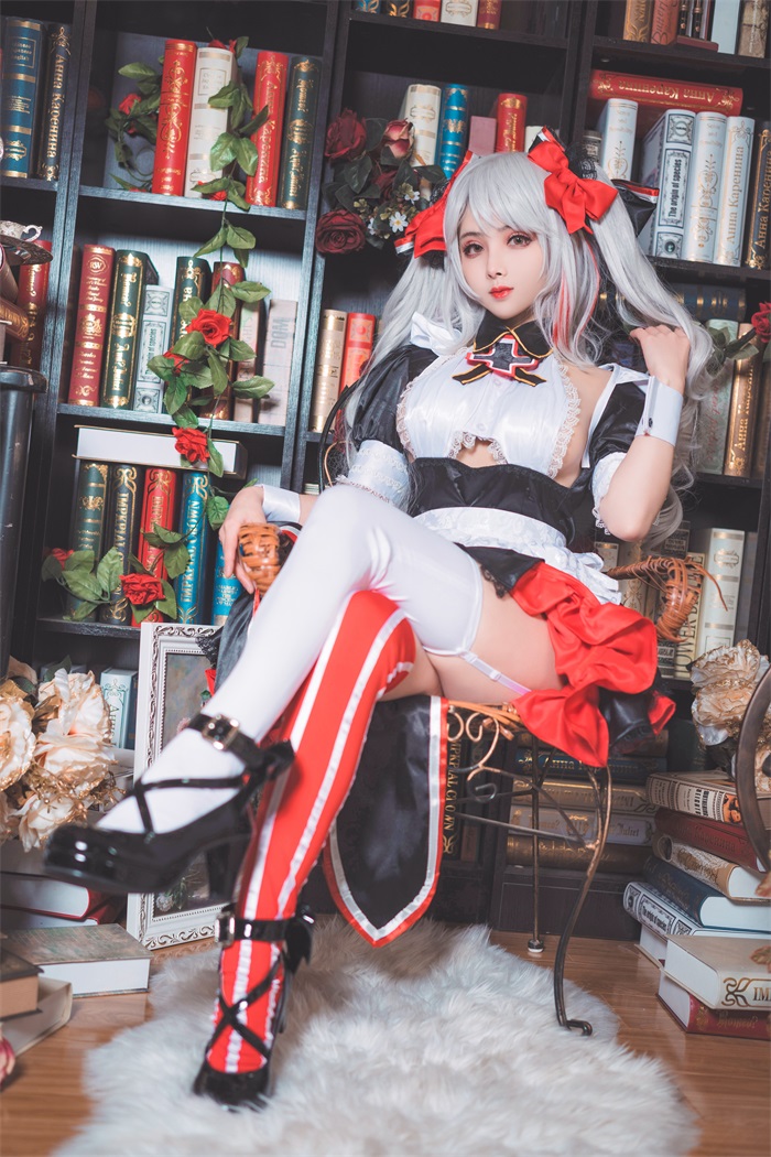 知名动漫Coser@rioko凉凉子 欧根亲王女仆 [20P/280MB] 网红写真-第4张