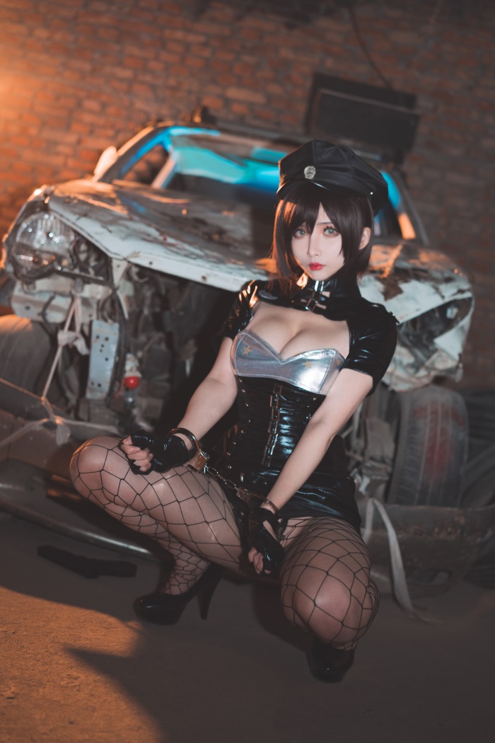 知名动漫Coser@rioko凉凉子-实习警察 [20P/199MB] 网红写真-第3张