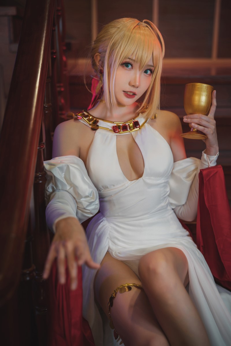 动漫Coser@瓜希酱 尼禄英灵正装 [20P/73MB] 网红写真-第1张