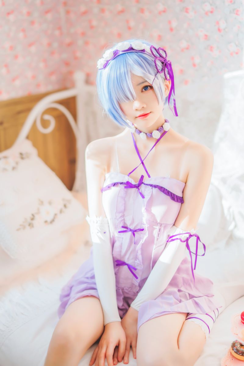 人气Coser@桜桃喵 蕾姆小睡裙 [40P/639MB] 网红写真-第3张