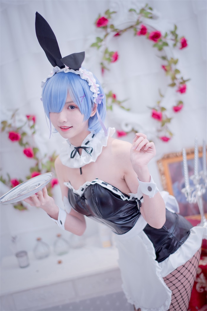 人气动漫Coser@鳗鱼霏儿 - 蕾姆 [14P/165MB] 网红写真-第1张