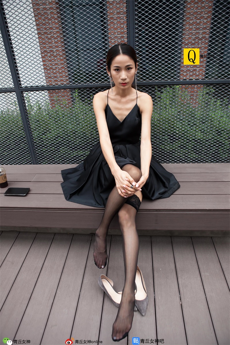 [青丘女神] NO.009 优雅的黑吊带裙 [99P/40.1MB] 其它写真-第1张