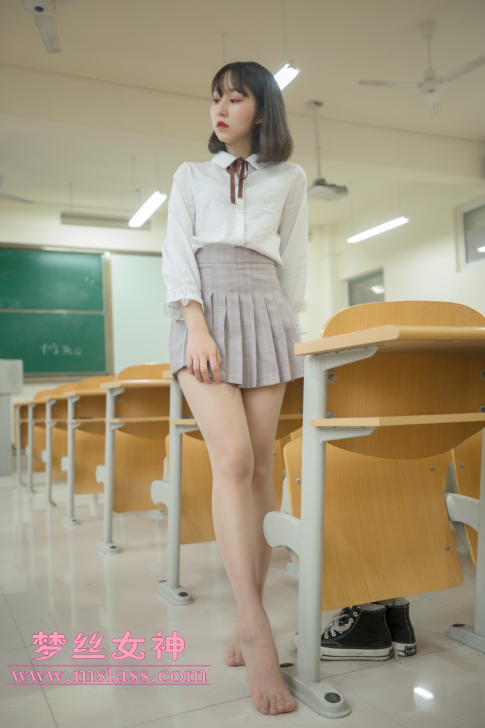 [MSLASS梦丝女神] 2019-05-06 刘诺 教室顷语 [89P/1V/1.19G] 其它写真-第2张