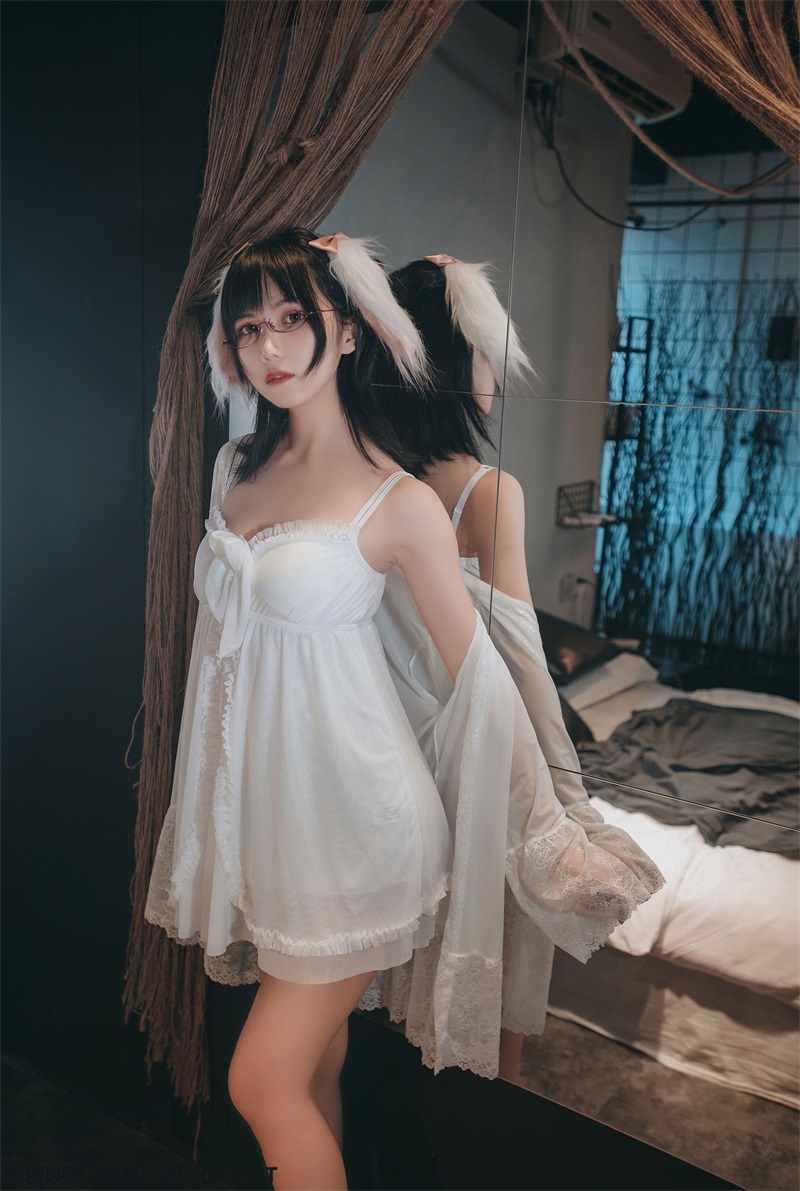 喵糖映画少女写真 VOL.139 白色私房睡裙 [30P/226M] 其它写真-第3张