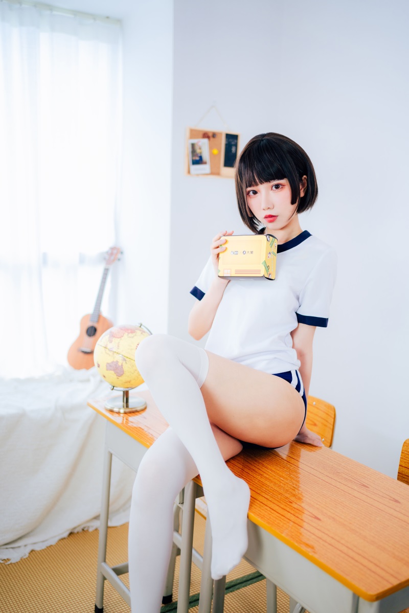 网红Coser@果咩酱w 体操服 [19P/271MB] 网红写真-第2张