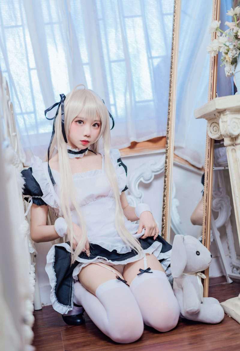 网红Coser@果咩酱w 春野苍穹 [18P/45MB] 网红写真-第1张