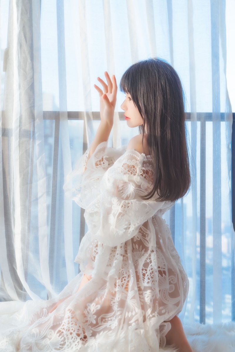 网红Coser@桜桃喵 初雪 [45P/911MB] 网红写真-第3张