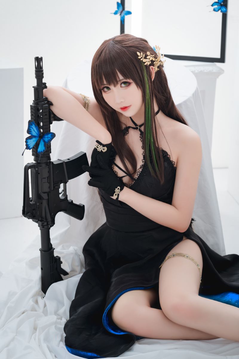 网红Coser@面饼仙儿 M4A1 [21P/155MB] 网红写真-第2张