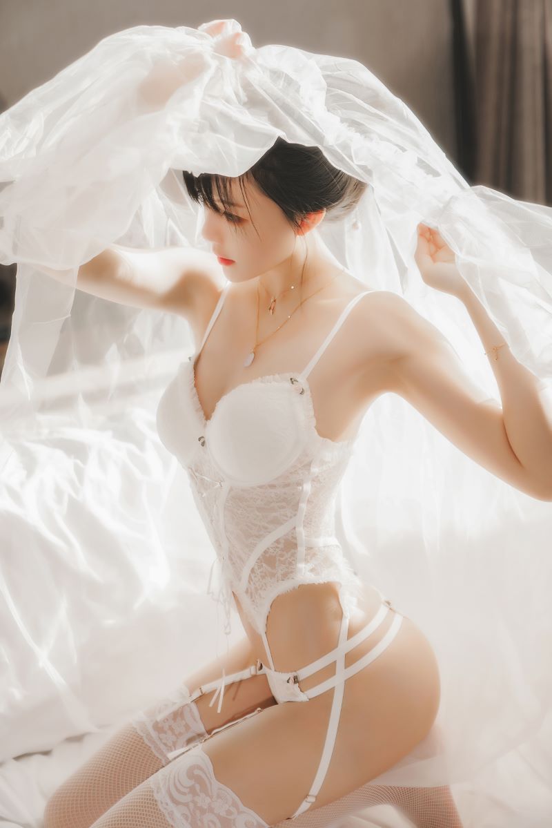 网红Coser@桜桃喵 白砂糖02 [35P/582MB] 网红写真-第3张