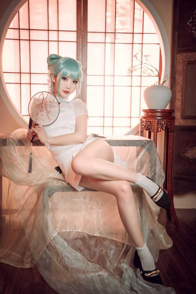 网红Coser@面饼仙儿 初音旗袍 [28P/514MB] 网红写真-第4张