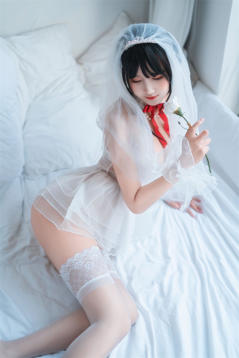 网红Coser@三度_69 婚纱孔雀翎 [24P/388MB] 网红写真-第4张