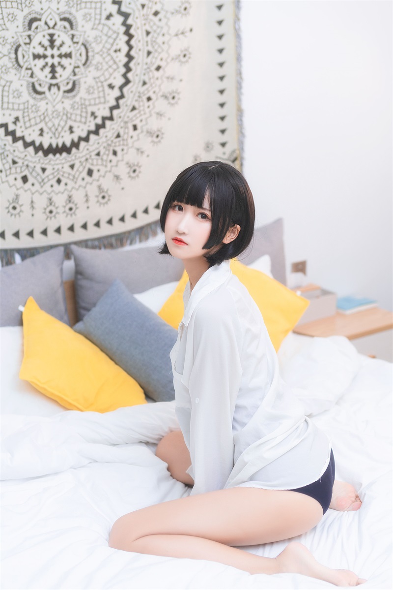 网红Coser@三度_69 衬衫日常 [22P/141MB] 网红写真-第1张