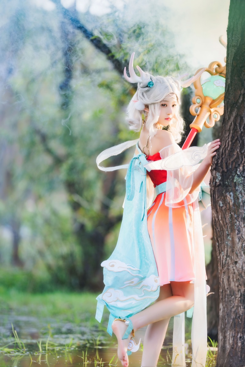 网红Coser@桜桃喵 小鹿 [37P/953MB] 网红写真-第2张